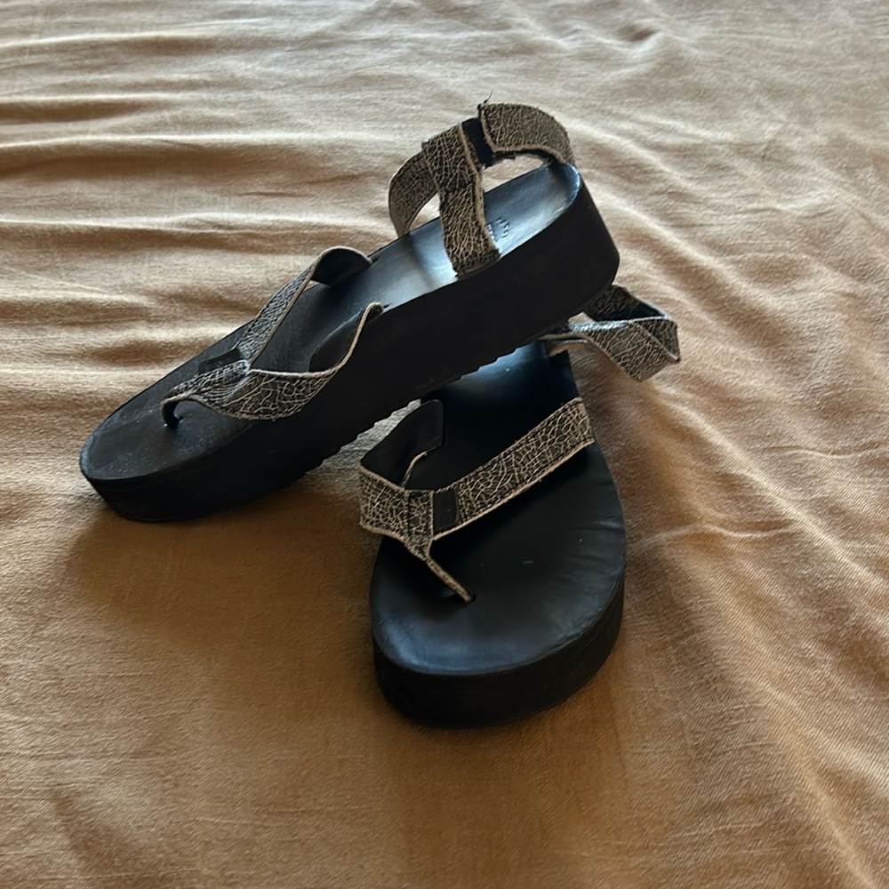 Black Platform Tevas